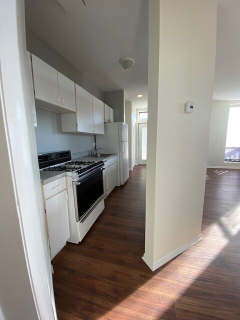 Foto del edificio - 1461 W Fullerton Ave