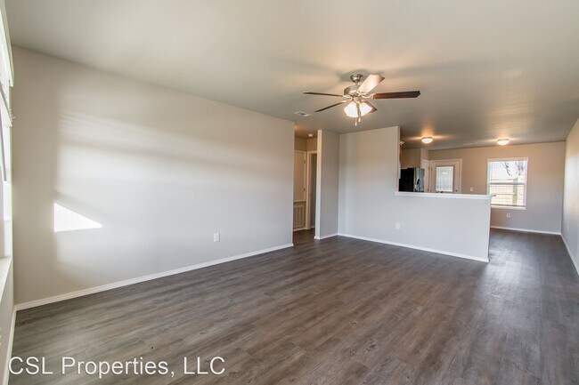 Building Photo - 3 br, 2 bath House - 214 Cherry St.
