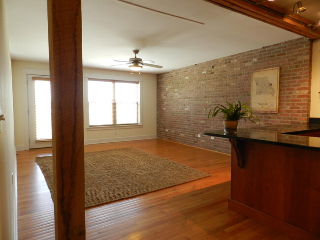 Foto del edificio - 505 Fay St