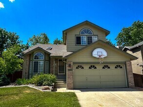 Building Photo - 890 Garden Dr