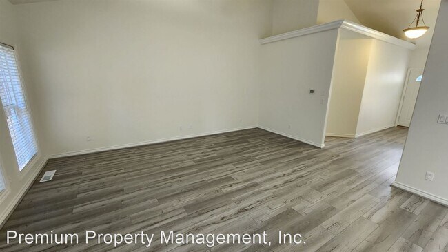 Building Photo - 3 br, 2 bath House - 4920 21st Ave S