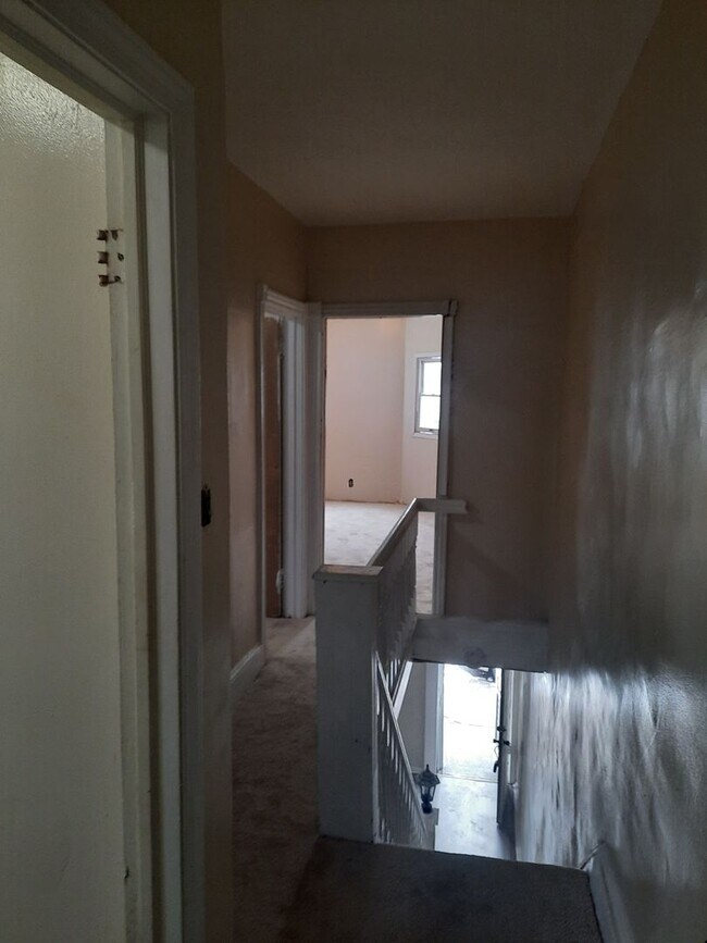 Foto del edificio - Renovated 3 Br for rent