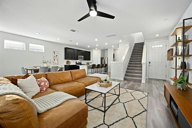 Foto del edificio - 7318 Harmony Shoals Bnd