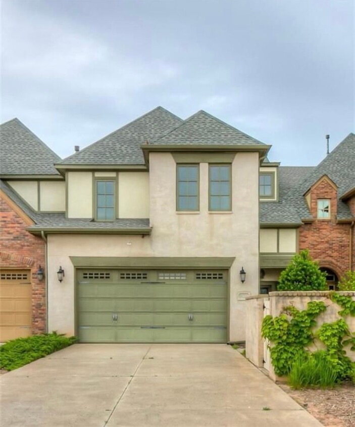 Primary Photo - Maintenance Free Living-2736 Sq. Ft - Town...
