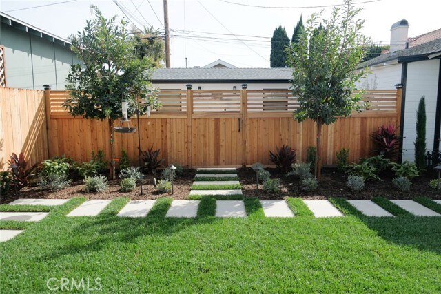 Foto principal - 262 Loma Ave