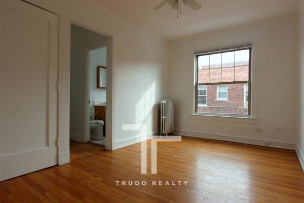 Foto del edificio - 3265 W Wrightwood Ave