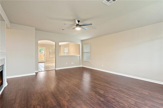 Foto del edificio - 2605 Butler Way