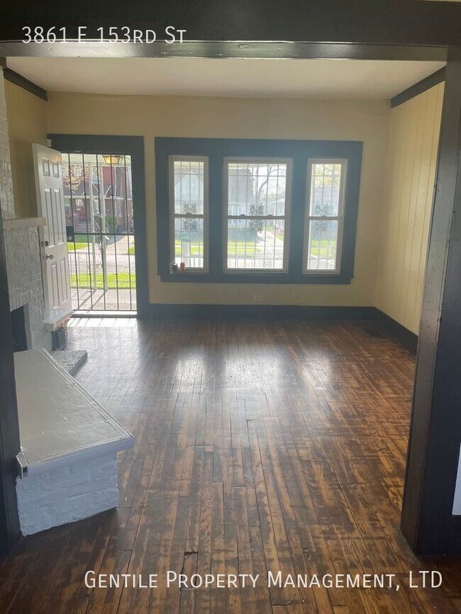 Foto del edificio - A Gentile Property - 3861 E 153rd St