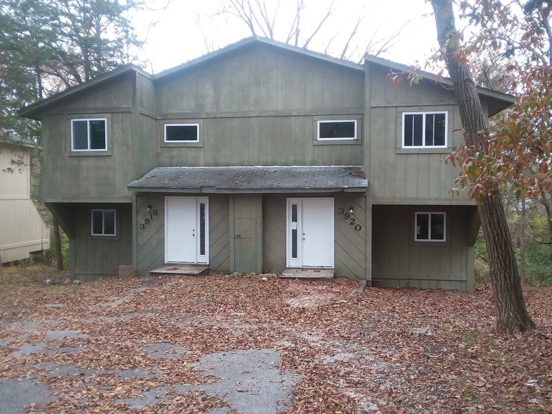 Primary Photo - 3918 S Rock Quarry Rd