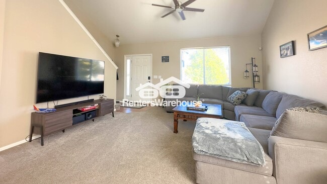 Foto del edificio - 6289 N Fundy St