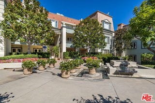 Foto del edificio - 10122 Empyrean Way