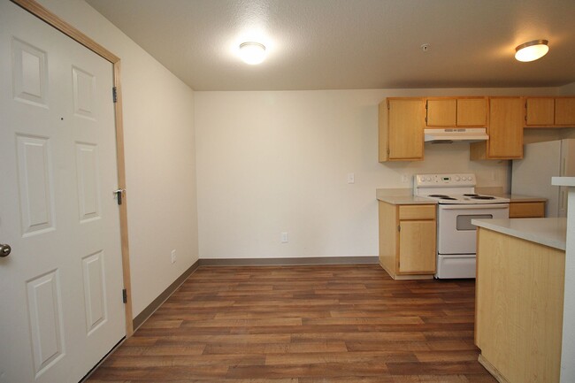 Foto del edificio - 11710-11712 SE Powell Blvd