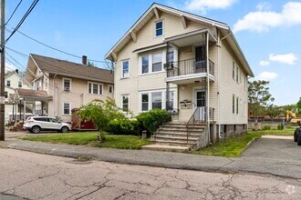 Building Photo - 33 Bigelow St