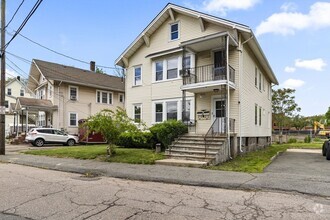 Building Photo - 33 Bigelow St