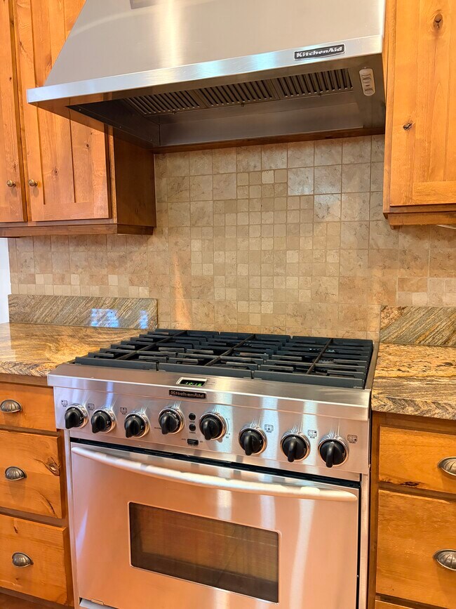 Building Photo - 1719 N Sage Cir