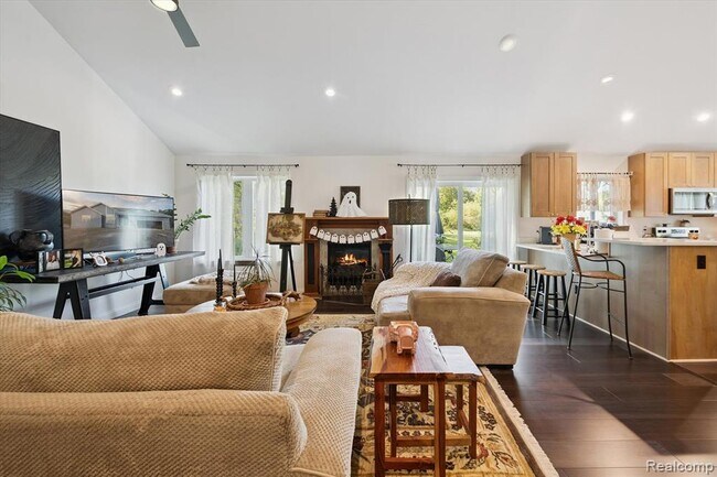 Foto del edificio - 4565 Katherina Z Pl