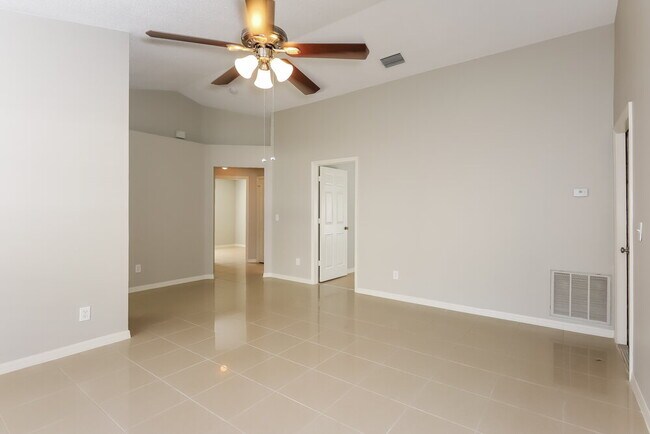 Foto del edificio - 3413 Palm Beach Dr