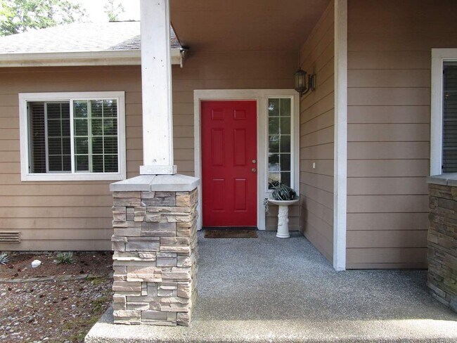 Foto del edificio - 3 Bedroom Home in Gig Harbor’s Minterwood