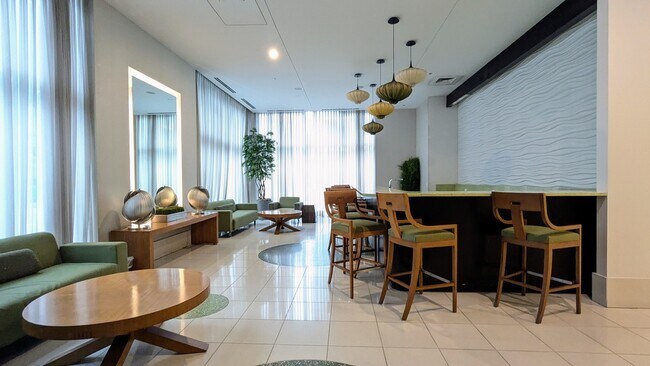 Foto del edificio - 125 S Green St