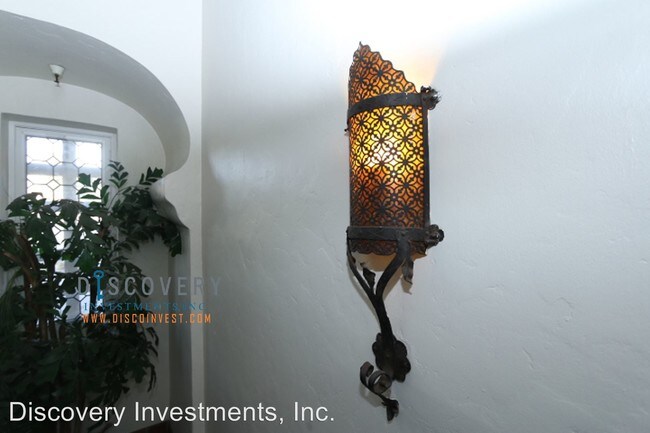 Foto del edificio - 2551 Ivy Dr