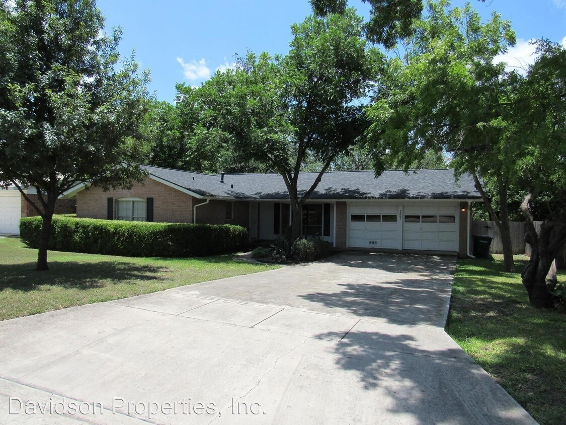 Primary Photo - 8807 Woodbury Dr