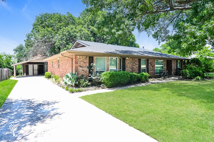 Building Photo - 6416 Wrigley Way