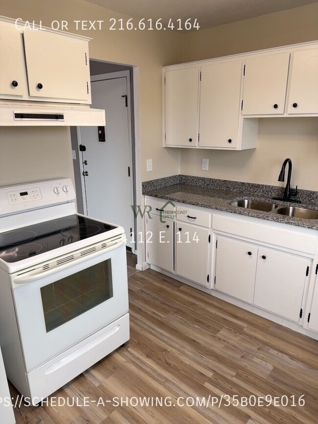 Foto del edificio - 4112 E. 114-