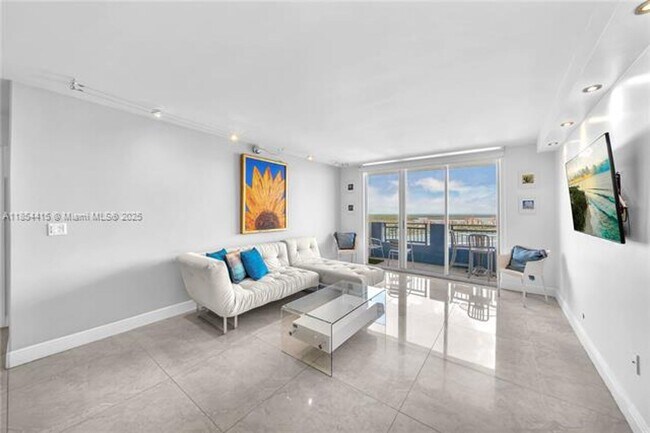 Foto del edificio - 90 Alton Rd