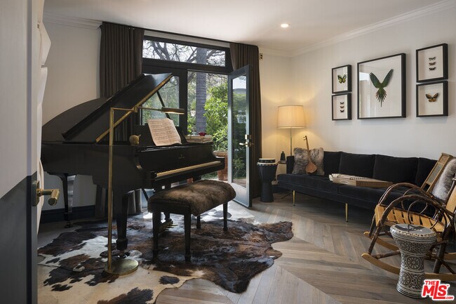 Building Photo - 1041 Orlando Ave