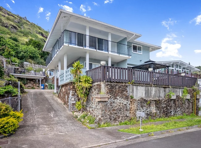 Building Photo - 1610 Ala Lani St