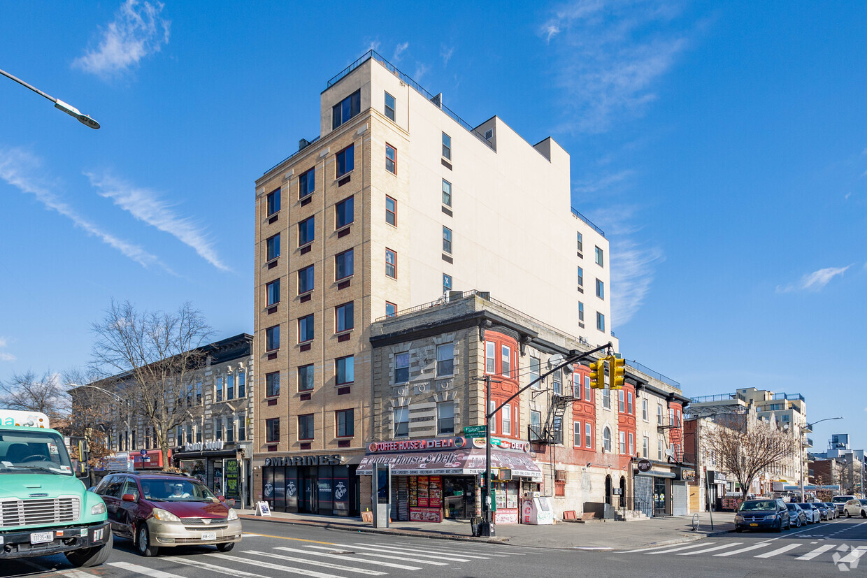 Primary Photo - 1127 Flatbush Ave