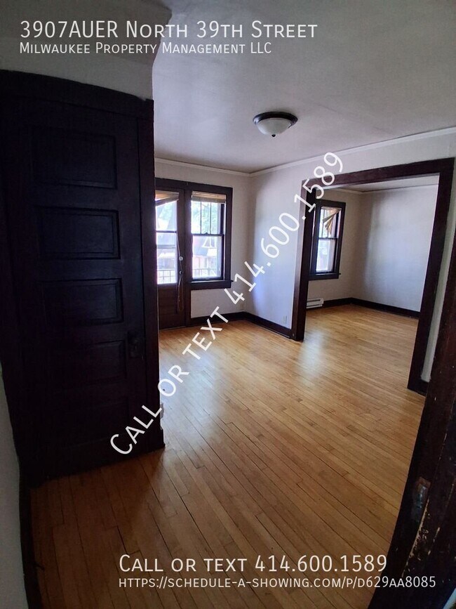 Foto del edificio - 3907AUER N 39th St