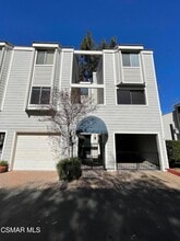 Building Photo - 1174 S Westlake Blvd