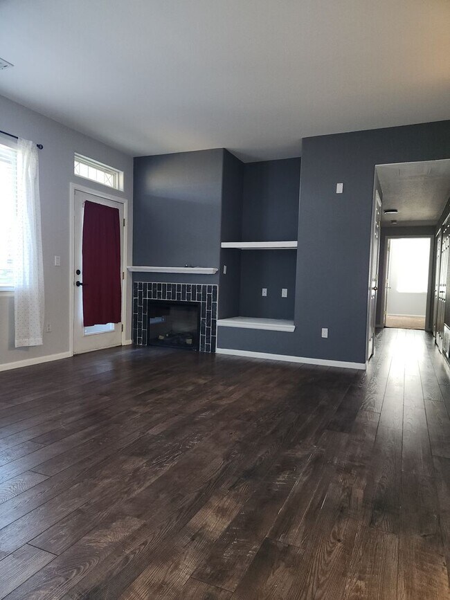 Foto del edificio - Amazing first floor condo in Littleton!!