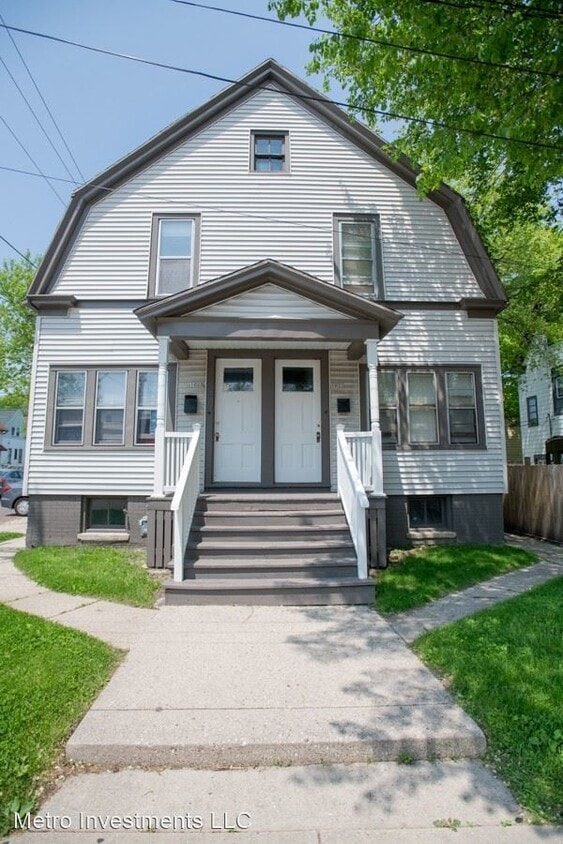 10201022 E Center St, Milwaukee, WI 53212 Room for Rent in Milwaukee