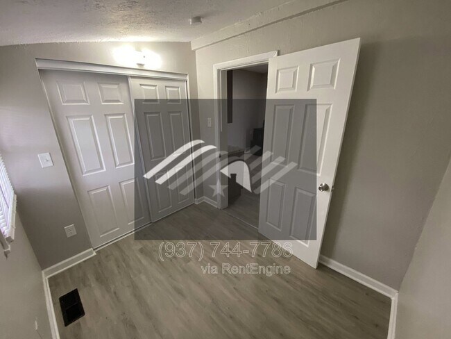 Foto del edificio - 4702 Bryant Ave