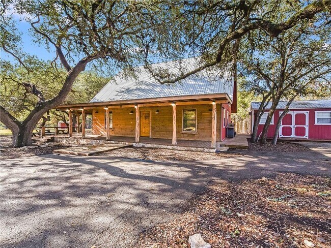 Building Photo - 515 Wimberley Oaks Dr