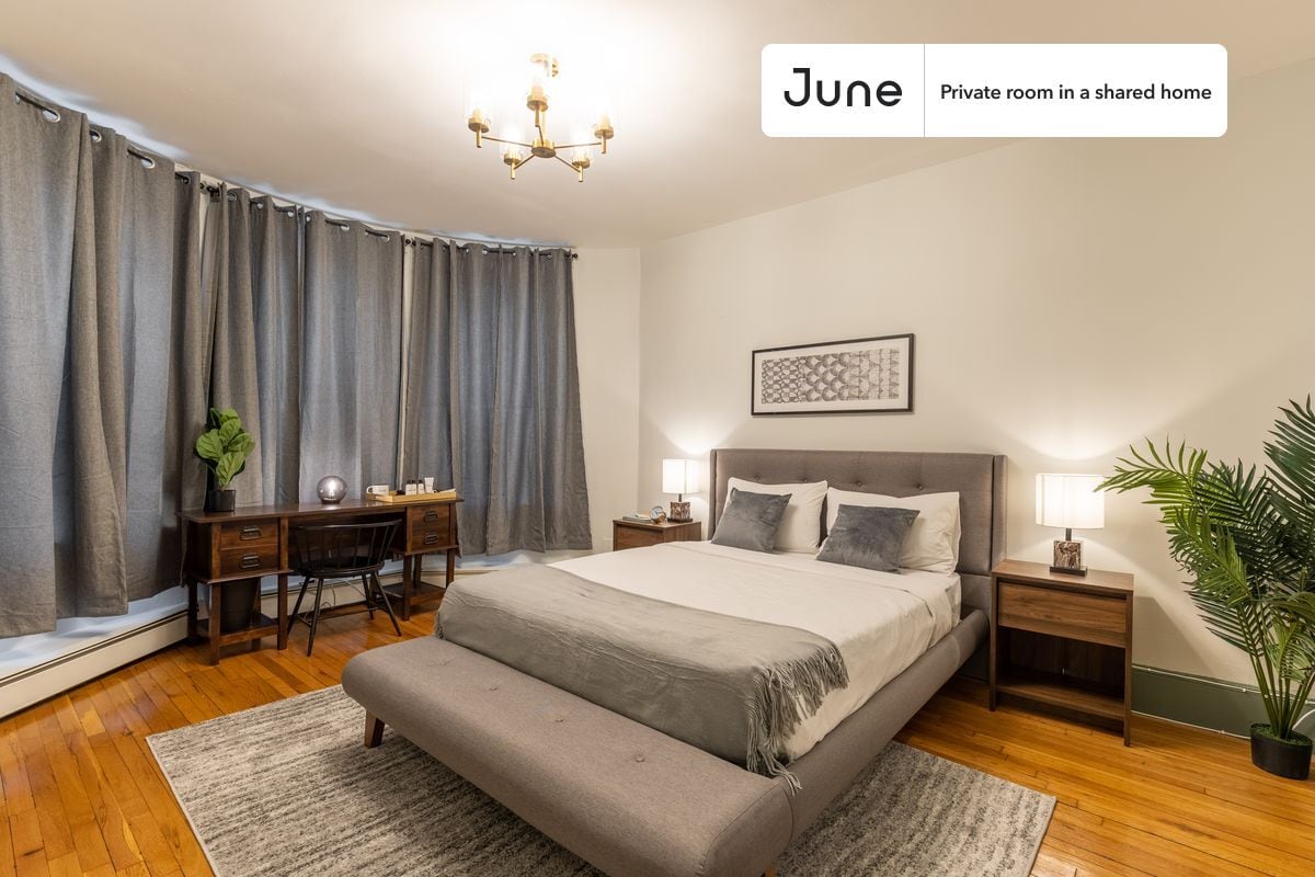 Primary Photo - Room in Shared 4 bed/1 bath home