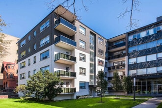 Building Photo - 150 Dowling Avenue