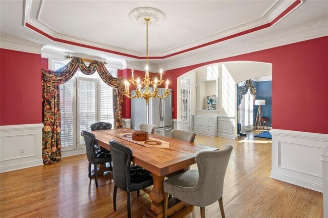 Building Photo - 5685 Lake Manor Trce