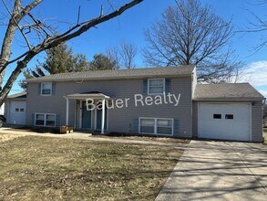 Building Photo - 232-236-236 Wimbledon Dr