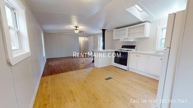 Building Photo - 43 Sweet Fern Dr