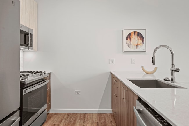 Building Photo - 197 N Aberdeen St