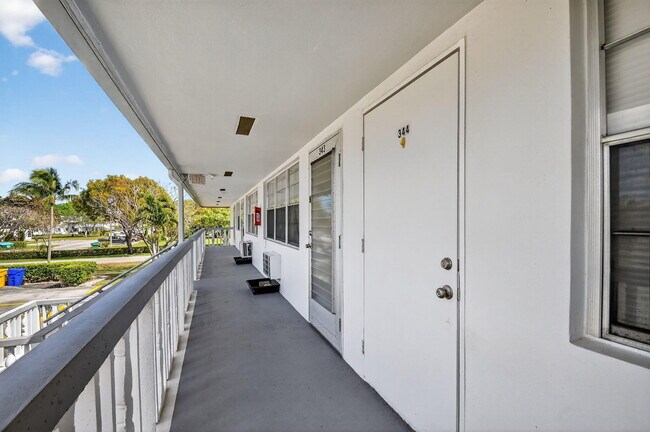 Foto del edificio - 344 Northampton Q