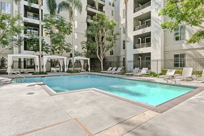 Building Photo - Anara Santa Monica