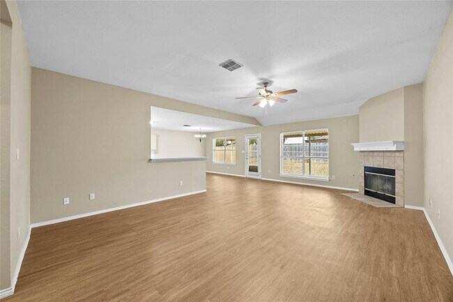 Foto del edificio - 2315 Loquat Ln