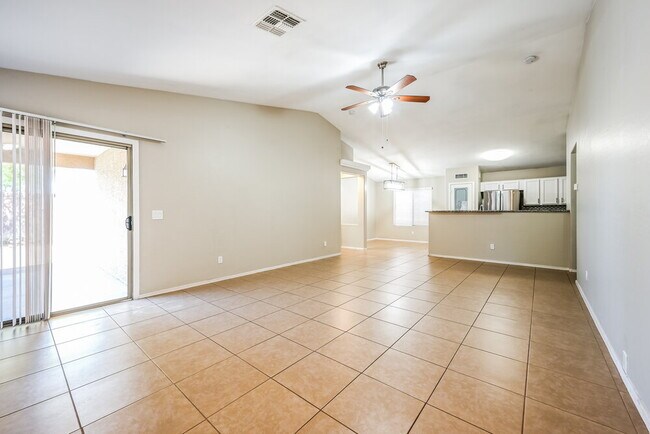 Foto del edificio - 14900 N 130th Ln