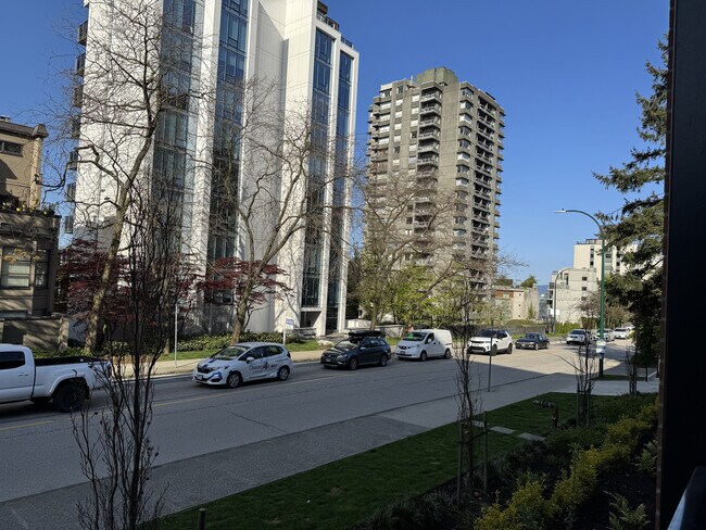 Photo du bâtiment - West Bay Court