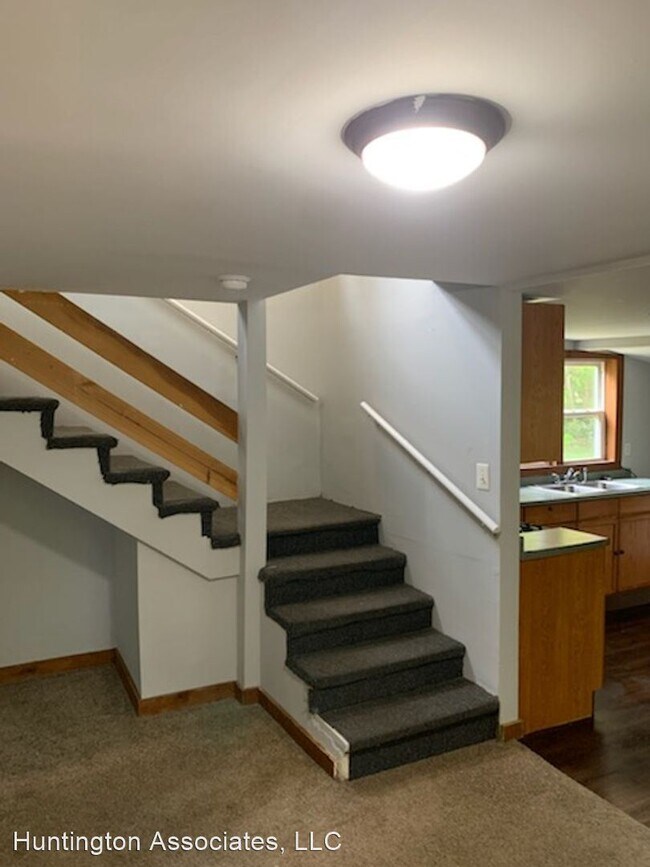 Building Photo - 2 br, 1 bath House - 111 Whitall Ave
