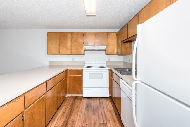 Interior Photo - Large One Bedroom Close to Vancouver Mall